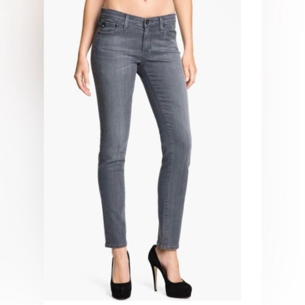 AG Adriano Goldschmied Womenโsโ Gray The Stilt Cigarette Leg Jeans Size 27